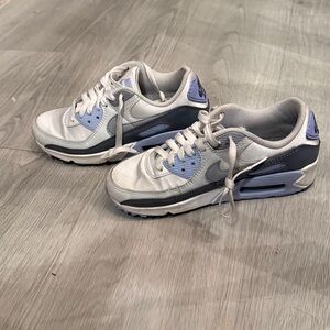 Nike air size 6.5 excellent condition!